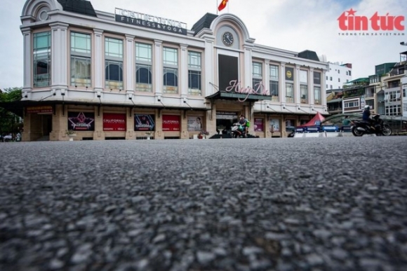 10 Pho Phuong Ha Noi Vang Lang Dep Nao Long Chao Don Ngay Dau Tien Cua Ky Nghi Le