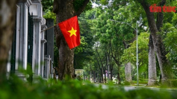 15 Pho Phuong Ha Noi Vang Lang Dep Nao Long Chao Don Ngay Dau Tien Cua Ky Nghi Le