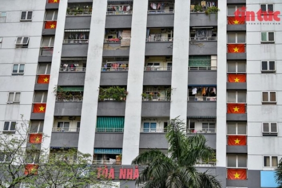 16 Pho Phuong Ha Noi Vang Lang Dep Nao Long Chao Don Ngay Dau Tien Cua Ky Nghi Le