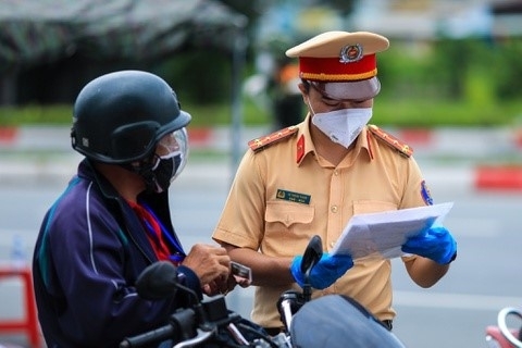 1 Thu 10000 Donggiay Di Duong Chu Tich Phuong Bi Cach Chuc