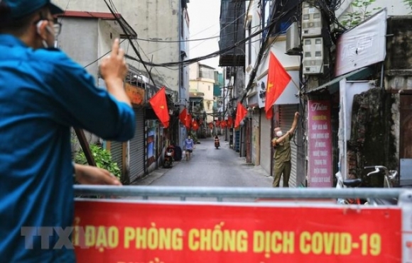 3 Hinh Anh Nhan Dan Thu Do Treo Co Ruc Ro Ky Niem Ngay Quoc Khanh