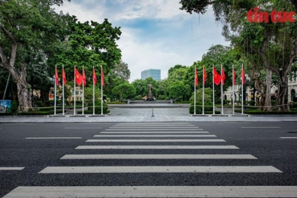 4 Pho Phuong Ha Noi Vang Lang Dep Nao Long Chao Don Ngay Dau Tien Cua Ky Nghi Le