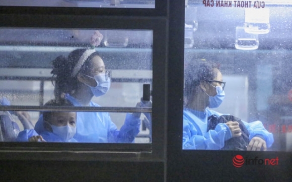 9 Doan Xe Dau Tien Dua Gan 1200 Nguoi Tai O Dich Thanh Xuan Trung Den Khu Cach Ly Tap Trung