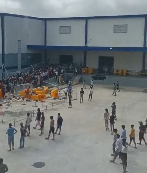 2 Chan Chinh Viec De F0 Xo Rao Gianh Suat An Trong Khu Dieu Tri Da Chien