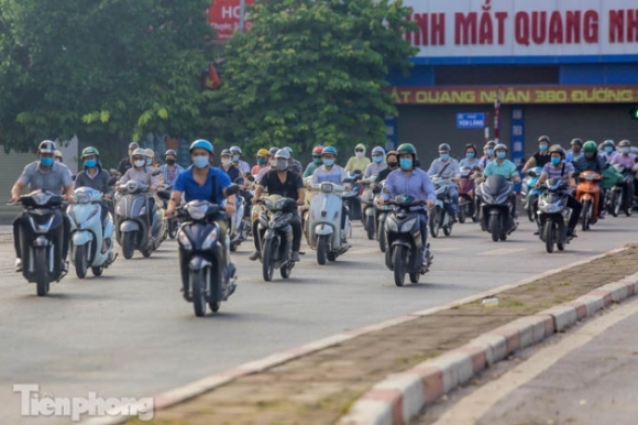 6 Duong Pho Dong Duc Trong Ngay Dau Siet Chat Gian Cach Phong Chong Dich Theo 3 Vung