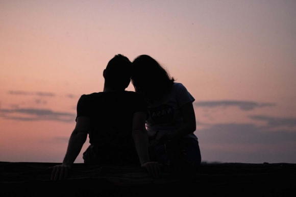 1 Mot Cap Vo Chong Sao Hang A Vbiz Bi To Thuong Xuyen Danh Bai O Du Thuyen Thua Den 200000 Usd