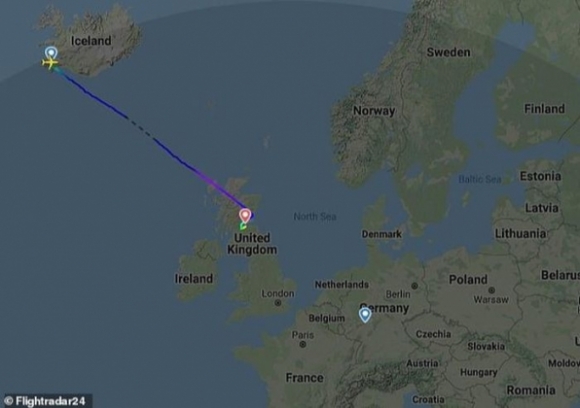 2 May Bay Cho Tuyen Duc Phai Ha Canh Khan Cap Sau Tran Thang Tung Bung O Iceland