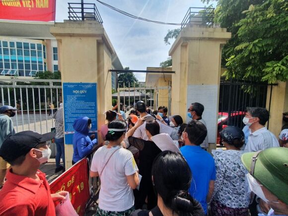 5 Nhieu Diem Tiem Chung Tai Ha Noi Dong Nghet Chen Lan
