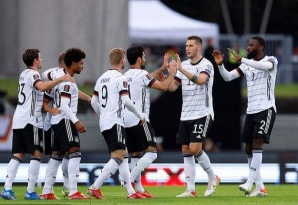 6 May Bay Cho Tuyen Duc Phai Ha Canh Khan Cap Sau Tran Thang Tung Bung O Iceland