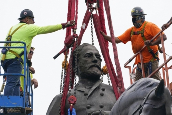 8 My Do Buc Tuong Cua Vi Tuong Trong Che Do No Le Cat Lam Nhieu Manh