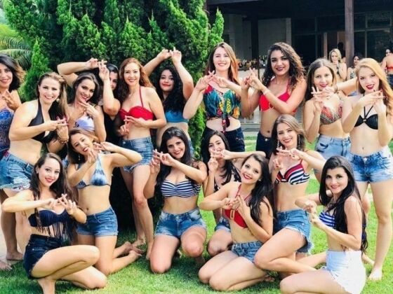 Vùng đất toàn người đẹp “khát chồng“: Gái trẻ mời gọi đàn ông độc thân, có người đến già vẫn chưa từng “hôn“