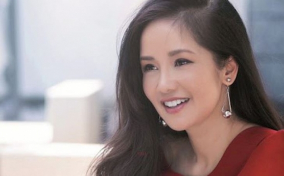 1 Hong Nhung Gay Choang Voi Sieu Biet Thu Trieu Do Tai My Bang Kieu Than Phuc Rong Nhu Mot Co Quan