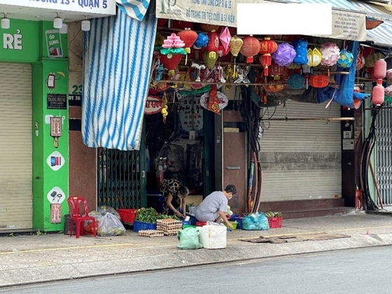3 Pho Long Den Nam Nay Tat Den