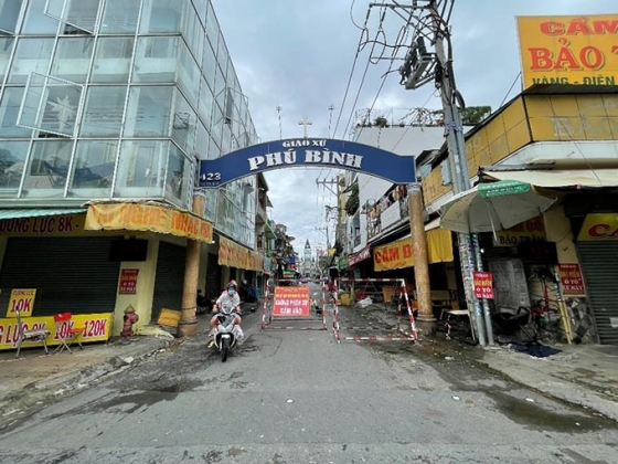8 Pho Long Den Nam Nay Tat Den
