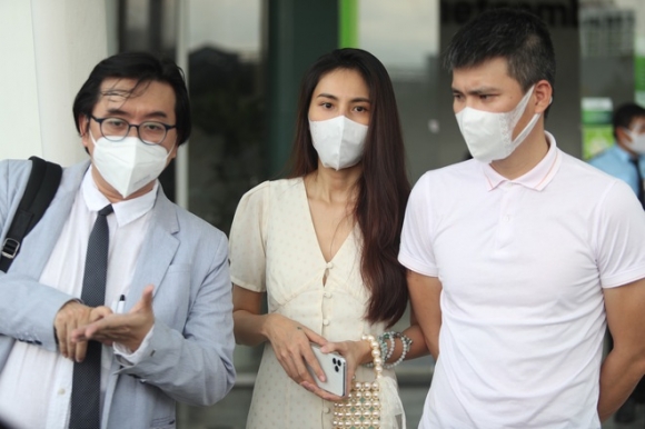 3 Thuy Tien Va Cong Vinh Cong Bo Sao Ke Ngay Tai Ngan Hang