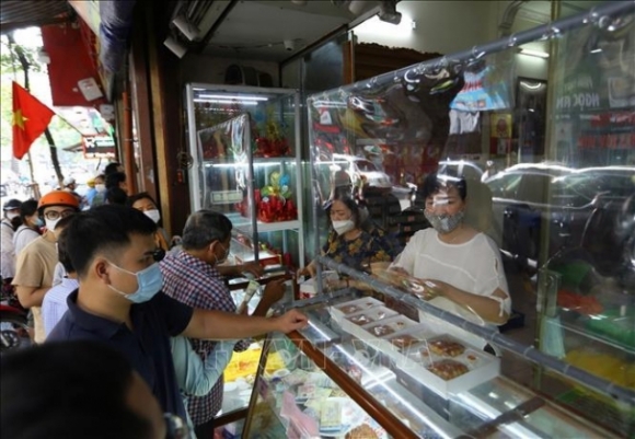 2 Tap Nap Nguoi Mua Banh Trung Thu Sau Khi Ha Noi Noi Long Gian Cach Vung Xanh