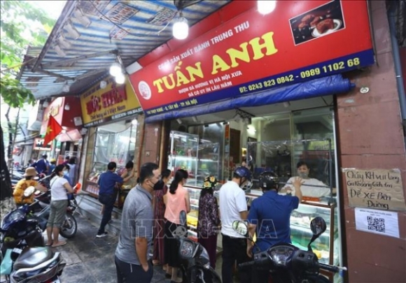 4 Tap Nap Nguoi Mua Banh Trung Thu Sau Khi Ha Noi Noi Long Gian Cach Vung Xanh