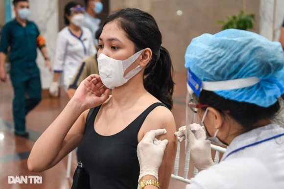 6 Ban Tin Covid 19 Dich Ha Nhiet Ha Noi Va Tphcm Noi Long Nhieu Hoat Dong