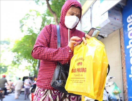 8 Tap Nap Nguoi Mua Banh Trung Thu Sau Khi Ha Noi Noi Long Gian Cach Vung Xanh