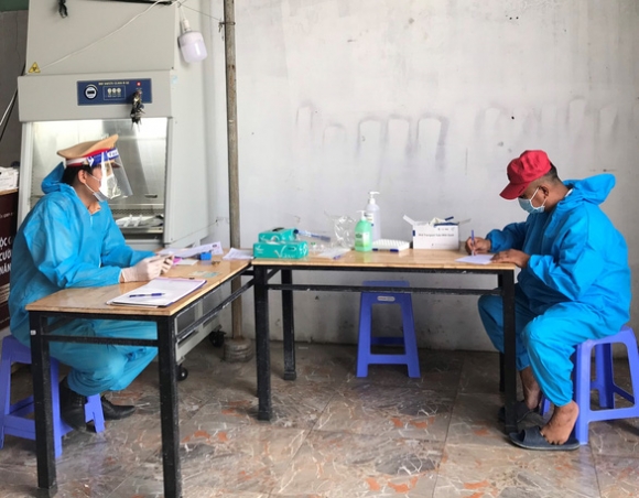 1 Tai Xe Tu Binh Duong Di Tphcm Sua Giay Xet Nghiem Test Lai Bi Duong Tinh