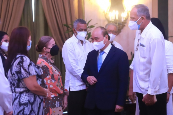 2 Viet Nam Coi Viec Giup Cuba Nhu Viec Nha Cua Minh