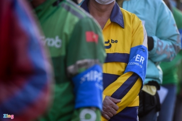 10 Shipper O Tphcm Xep Hang Dai Hang Tram Met Cho Xet Nghiem