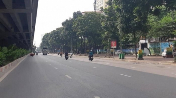 13 Duong Pho Ha Noi Ken Kin Phuong Tien Trong Sang Dau Tuan