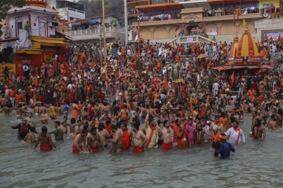 1 Hang Nghin Nguoi An Do Lai Tham Du Le Hoi Bat Chap Dich Benh