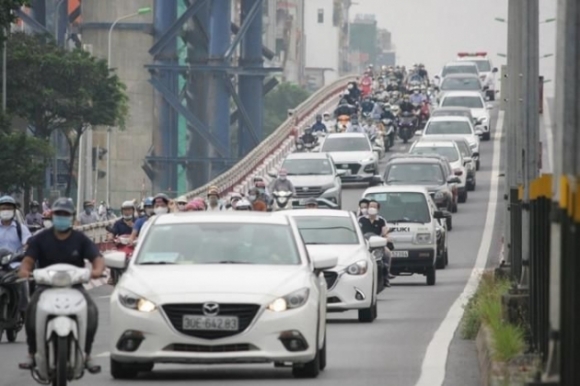 7 Duong Pho Ha Noi Ken Kin Phuong Tien Trong Sang Dau Tuan