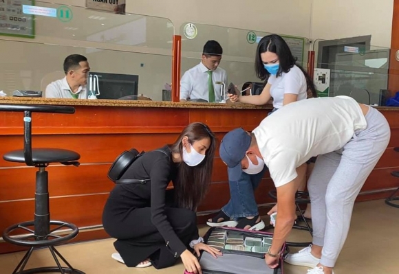 6 Thuy Tien Sang Rut 20 Ty Tien Mat O Sai Gon Trua Rut 10 Ty Tai Hue Dan Mang Phan Tich 3 Diem Bat Thuong