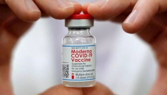 1 Ceo Moderna Dai Dich Ket Thuc Trong Mot Nam Toi