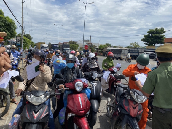 1 Nguoi Tu Da Nang Ve Quang Nam Da Tiem Du Vac Xin Chi Tu Theo Doi Suc Khoe 7 Ngay