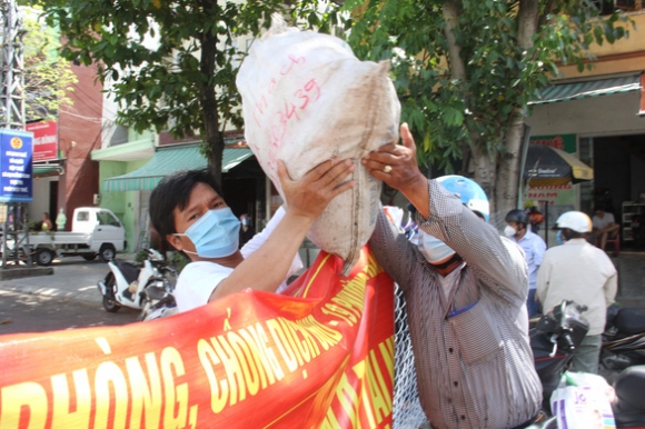 1 Thao Bot Rao Chan Khong Can Thiet Tren Cac Tuyen Duong Da Nang