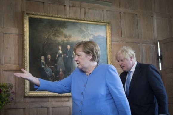 25 Hinh Anh Dat Gia Cua Nha Lanh Dao Quyen Luc Nhat Chau Au