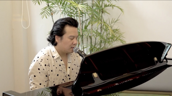 3 Noi Vong Tay Lon Keu Goi Duoc Hon 102 Ti Chong Dich Covid 19