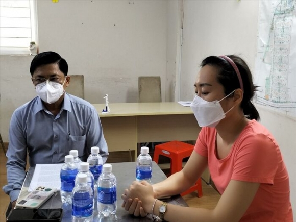 1 Bi Thu Phuong Xin Loi Nguoi Phu Nu Bi Cuong Che Dua Di Xet Nghiem Covid 19