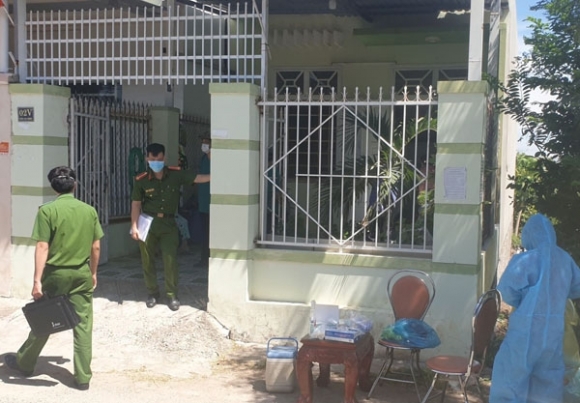 1 Ninh Thuan 3 Me Con Tu Vong Trong Tu The Treo Co Tai Nha Rieng