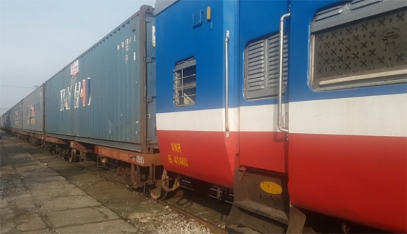 2 Hanh Khach Tiem 1 Mui Vaccine Co The Di Lai Bang Duong Hang Khong Duong Sat