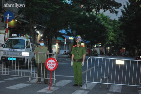 1 Ha Noi Phong Toa Pho Phu Doan Lay Mau Xet Nghiem Toan Bo Cu Dan Khu Vuc Sau Khi Phat Hien Ca Duong Tinh Sars Cov 2 Cong Dong