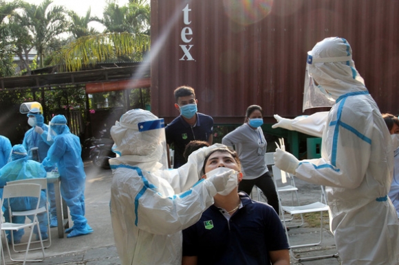 1 Bo Y Te Nguoi Lao Dong Tiem Du Lieu Vac Xin Va Khoi Benh Covid 19 Khong Can Xet Nghiem