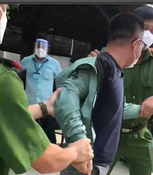 1 Chinh Quyen Dia Phuong Lam Ro Vu Cong An Khong Che 2 Nguoi Di Tiem Vac Xin Covid 19