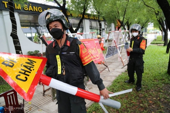 5 Tp Hcm Go Hon 300 Chot Kiem Soat