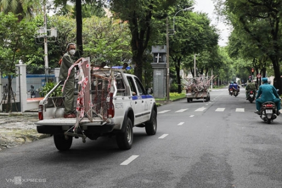 8 Tp Hcm Go Hon 300 Chot Kiem Soat