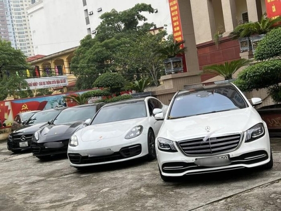 10 Can Canh Dan Sieu Xe Va Ca Vali Tien Bi Thu Giu Cua Ong Trum Co Bac Ngan Ti