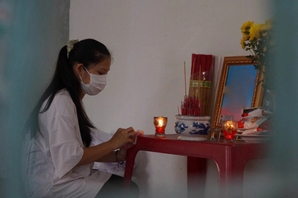 2 Thuong Be Gai 14 Tuoi Thieu Tinh Cam Nguoi Cha Gio Lai Dau Don Vi Mat Me