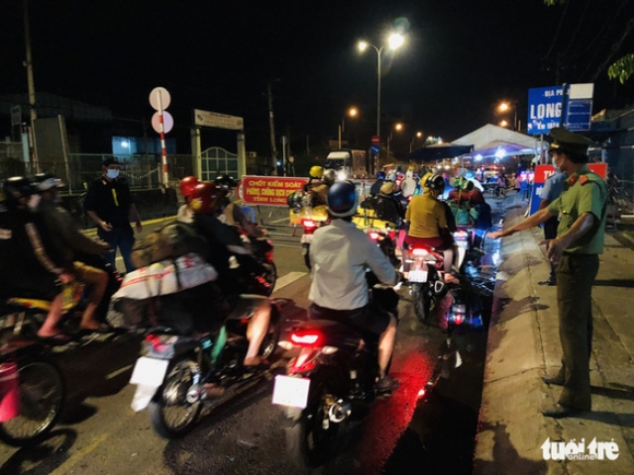 3 Toi 3 10 Hang Ngan Nguoi Dan Tiep Tuc Ve Mien Tay