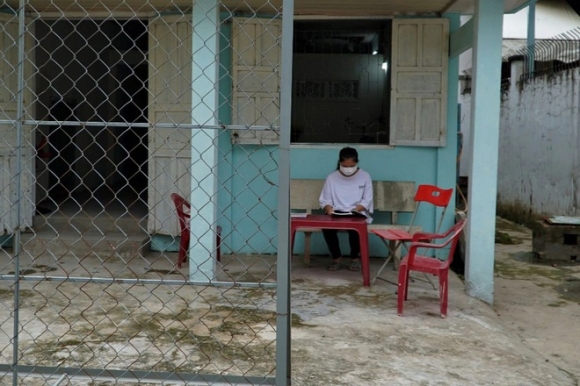 4 Thuong Be Gai 14 Tuoi Thieu Tinh Cam Nguoi Cha Gio Lai Dau Don Vi Mat Me