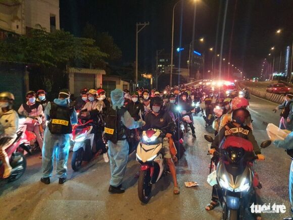 4 Toi 3 10 Hang Ngan Nguoi Dan Tiep Tuc Ve Mien Tay