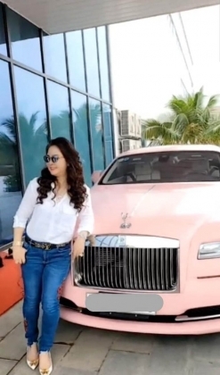 1 Ceo Dai Nam Khoe Xe Hoi Hong Sieu Xin Phan Xanh Ron Co May Trieu Do Re Ma