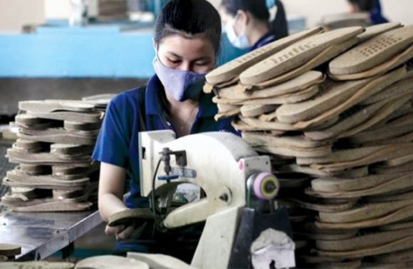 1 90000 Doanh Nghiep Te Liet Kich Hoat Goi Tien 100000 Ty Dong Giai Cuu